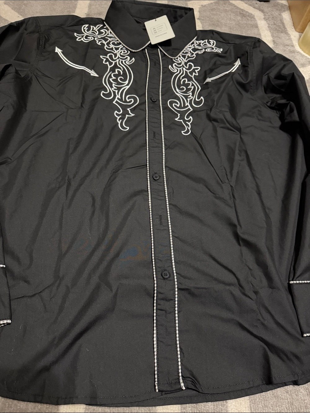 Men’s 2X black & white embroidered western style shirt / NEW